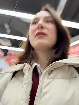 Snapshot of Dina_Tease chatting on December 17, 2025, 12:44 pm Dina Tease online show from December 17, 2025, 12:44 pm