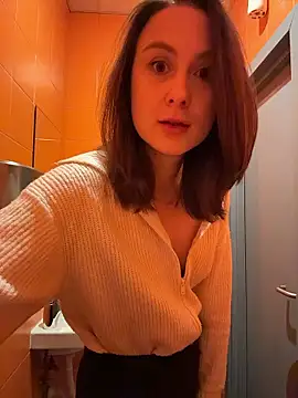 Snapshot of Dina_Tease chatting on January 8, 2026, 11:01 am Dina Tease online show from January 8, 2026, 11:01 am