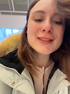 Snapshot of Dina_Tease chatting on February 8, 2026, 11:13 am Dina Tease online show from February 8, 2026, 11:13 am