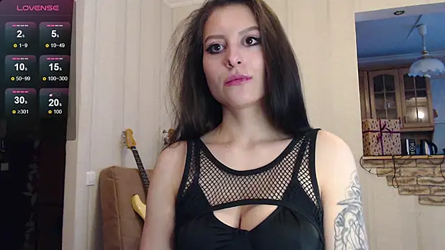 Snapshot of alicefromwl chatting on December 19, 2024, 5:18 am alicefromwl online show from December 19, 2024, 5:18 am