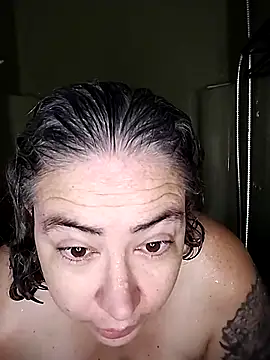 Snapshot of GraceHenderson chatting on October 31, 2025, 6:53 pm GraceHenderson online show from October 31, 2025, 6:53 pm