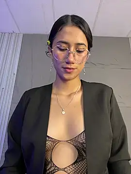 KaitlynLoveCam online show from March 3, 2026, 10:04 pm