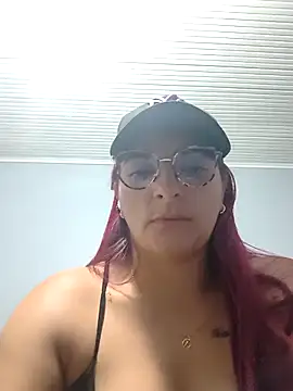 Snapshot of SHARAONELOVE chatting on February 4, 2026, 1:55 am SHARAONELOVE online show from February 4, 2026, 1:55 am