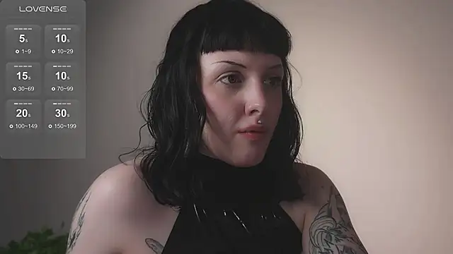 vinylstore online show from January 6, 2025, 4:02 pm