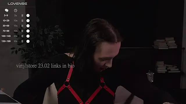 vinylstore online show from February 23, 2025, 4:24 pm