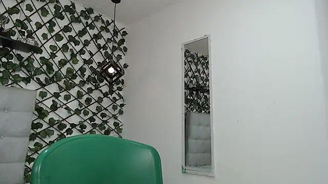 dannaberlin 0 online show from March 9, 2025, 12:53 pm