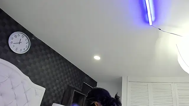 Snapshot of rave_connor chatting on September 19, 2025, 7:47 pm rave connor online show from September 19, 2025, 7:47 pm