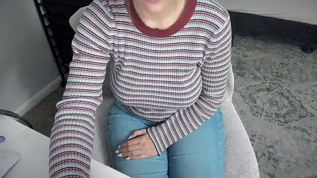 bigb00tyjudyyX online show from October 27, 2025, 12:31 pm