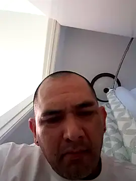 Snapshot of NewKing100 chatting on December 4, 2024, 3:43 pm NewKing100 online show from December 4, 2024, 3:43 pm