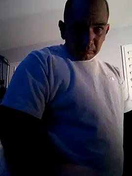 Snapshot of NewKing100 chatting on December 5, 2024, 8:44 am NewKing100 online show from December 5, 2024, 8:44 am