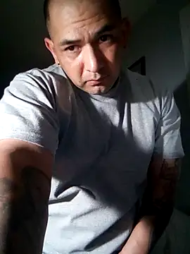 Snapshot of NewKing100 chatting on December 17, 2024, 12:11 pm NewKing100 online show from December 17, 2024, 12:11 pm