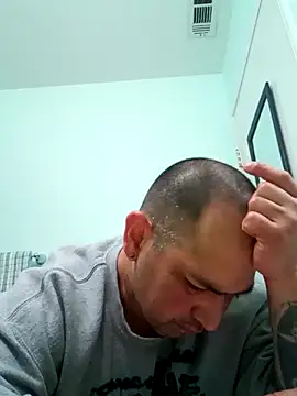 Snapshot of NewKing100 chatting on February 25, 2025, 2:14 am NewKing100 online show from February 25, 2025, 2:14 am