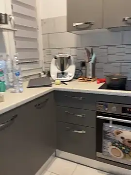 Porcella96 online show from September 10, 2025, 9:15 pm