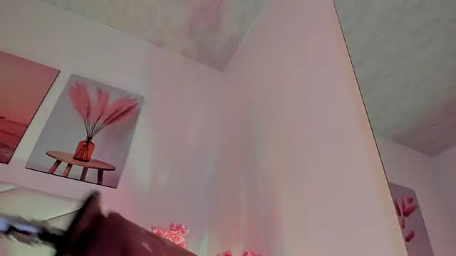 aurora sweet2 online show from November 22, 2025, 12:42 am