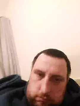 Snapshot of HE-M123 chatting on December 8, 2024, 8:25 pm HE-M123 online show from December 8, 2024, 8:25 pm