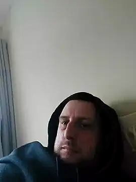 Snapshot of HE-M123 chatting on December 20, 2024, 1:11 pm HE-M123 online show from December 20, 2024, 1:11 pm