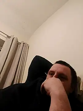 Snapshot of HE-M123 chatting on December 21, 2024, 11:02 pm HE-M123 online show from December 21, 2024, 11:02 pm