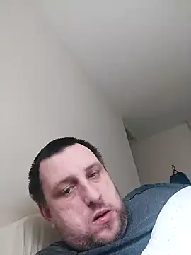 Snapshot of HE-M123 chatting on December 23, 2024, 11:04 am HE-M123 online show from December 23, 2024, 11:04 am