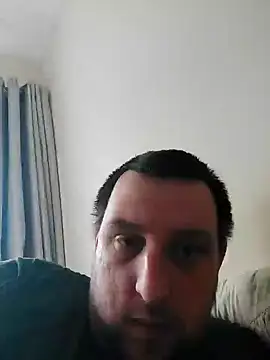 Snapshot of HE-M123 chatting on December 24, 2024, 11:17 am HE-M123 online show from December 24, 2024, 11:17 am