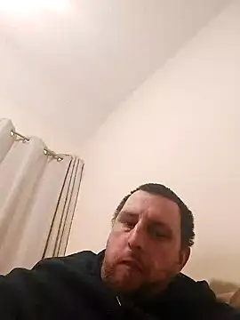 Snapshot of HE-M123 chatting on December 24, 2024, 9:55 pm HE-M123 online show from December 24, 2024, 9:55 pm