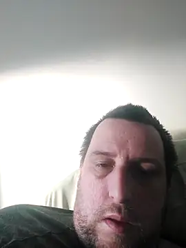 Snapshot of HE-M123 chatting on December 29, 2024, 1:38 pm HE-M123 online show from December 29, 2024, 1:38 pm