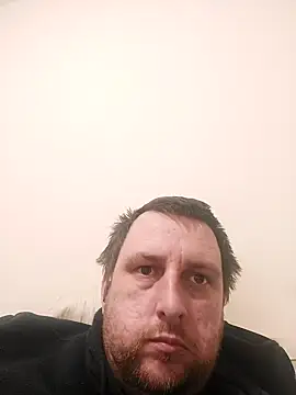 Snapshot of HE-M123 chatting on January 26, 2025, 12:05 am HE-M123 online show from January 26, 2025, 12:05 am