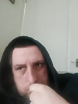 Snapshot of HE-M123 chatting on February 19, 2025, 11:28 am HE-M123 online show from February 19, 2025, 11:28 am