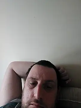 Snapshot of HE-M123 chatting on February 23, 2025, 12:27 pm HE-M123 online show from February 23, 2025, 12:27 pm