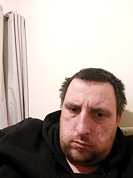 Snapshot of HE-M123 chatting on March 22, 2025, 11:53 pm HE-M123 online show from March 22, 2025, 11:53 pm