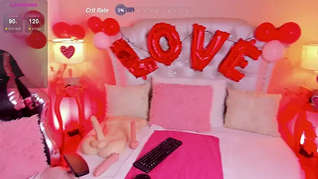 AliceLamore online show from February 11, 2025, 12:05 pm