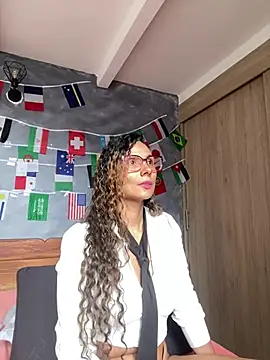 MafeeRoss online show from July 9, 2026, 6:12 pm