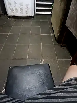 Snapshot of Pau_de_mel20 chatting on February 26, 2025, 9:53 am Pau de mel20 online show from February 26, 2025, 9:53 am