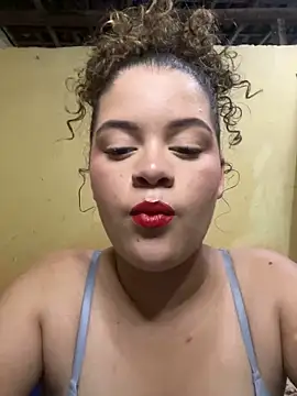 Snapshot of amora54 chatting on March 22, 2025, 10:48 pm amora54 online show from March 22, 2025, 10:48 pm