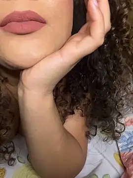 Snapshot of amora54 chatting on October 8, 2025, 3:04 am amora54 online show from October 8, 2025, 3:04 am