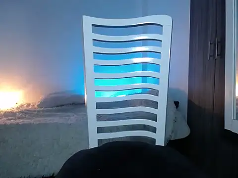 SWEET MIGUEL online show from November 6, 2025, 4:02 am