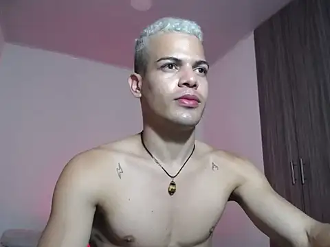 SWEET MIGUEL online show from December 23, 2025, 1:58 am