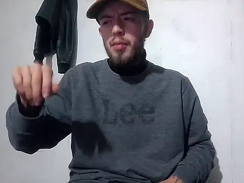 Aaronkiller online show from December 18, 2024, 1:45 pm