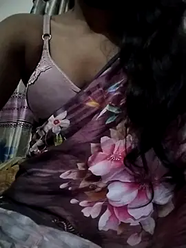 Nadia-2 online show from November 13, 2025, 10:52 pm