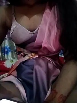 Snapshot of Nadia-2 chatting on December 21, 2025, 1:18 pm Nadia-2 online show from December 21, 2025, 1:18 pm