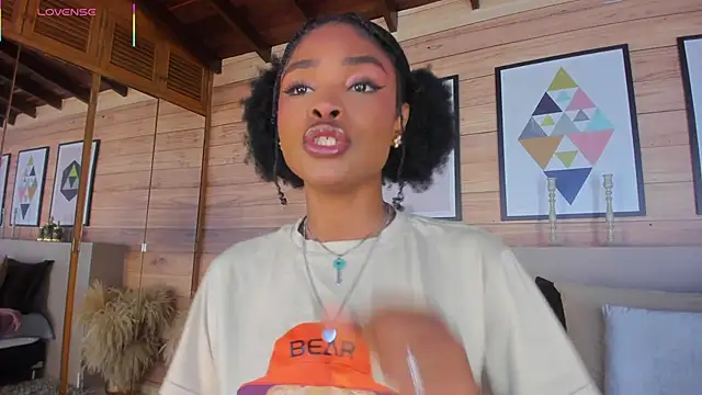 Snapshot of AriaFoster chatting on April 13, 2026, 3:34 am AriaFoster online show from April 13, 2026, 3:34 am