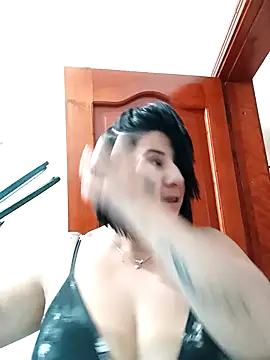 AngeleRoux online show from October 30, 2025, 4:08 pm