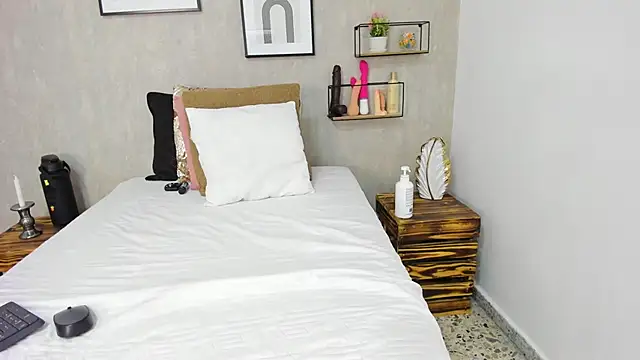 afrodita martinez online show from February 11, 2025, 12:17 am