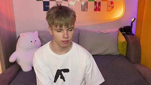 metratok online show from April 16, 2026, 9:39 pm