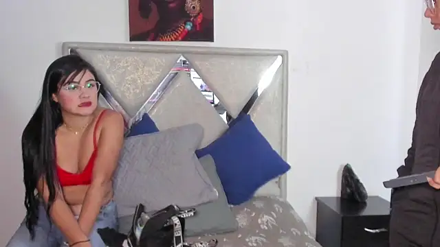 Dulce amg online show from November 8, 2025, 3:29 am