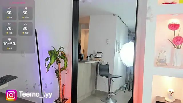 Snapshot of teemotwink chatting on January 6, 2026, 10:12 pm teemotwink online show from January 6, 2026, 10:12 pm