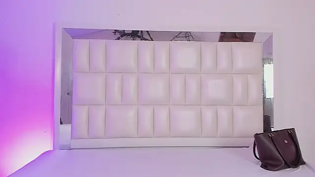 Snapshot of Alhana_pulido chatting on January 18, 2025, 9:02 pm Alhana pulido online show from January 18, 2025, 9:02 pm