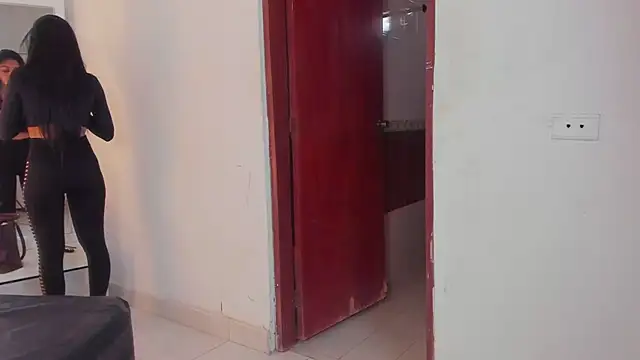 Snapshot of Alhana_pulido chatting on February 18, 2025, 7:19 pm Alhana pulido online show from February 18, 2025, 7:19 pm