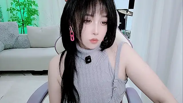 Snapshot of Vaness-a chatting on November 25, 2025, 6:08 pm Vaness-a online show from November 25, 2025, 6:08 pm