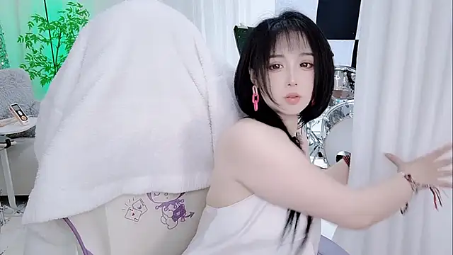 Snapshot of Vaness-a chatting on November 30, 2025, 3:49 pm Vaness-a online show from November 30, 2025, 3:49 pm