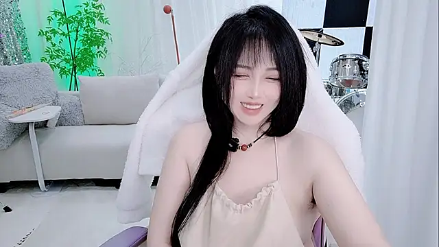 Snapshot of Vaness-a chatting on December 20, 2025, 1:51 pm Vaness-a online show from December 20, 2025, 1:51 pm